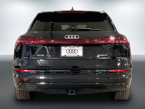 Used 2023 Audi e-tron Premium w/ Convenience Plus Package AWD/4WD image 4