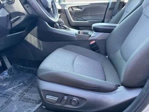 Certified 2025 Toyota RAV4 XLE AWD/4WD image 6