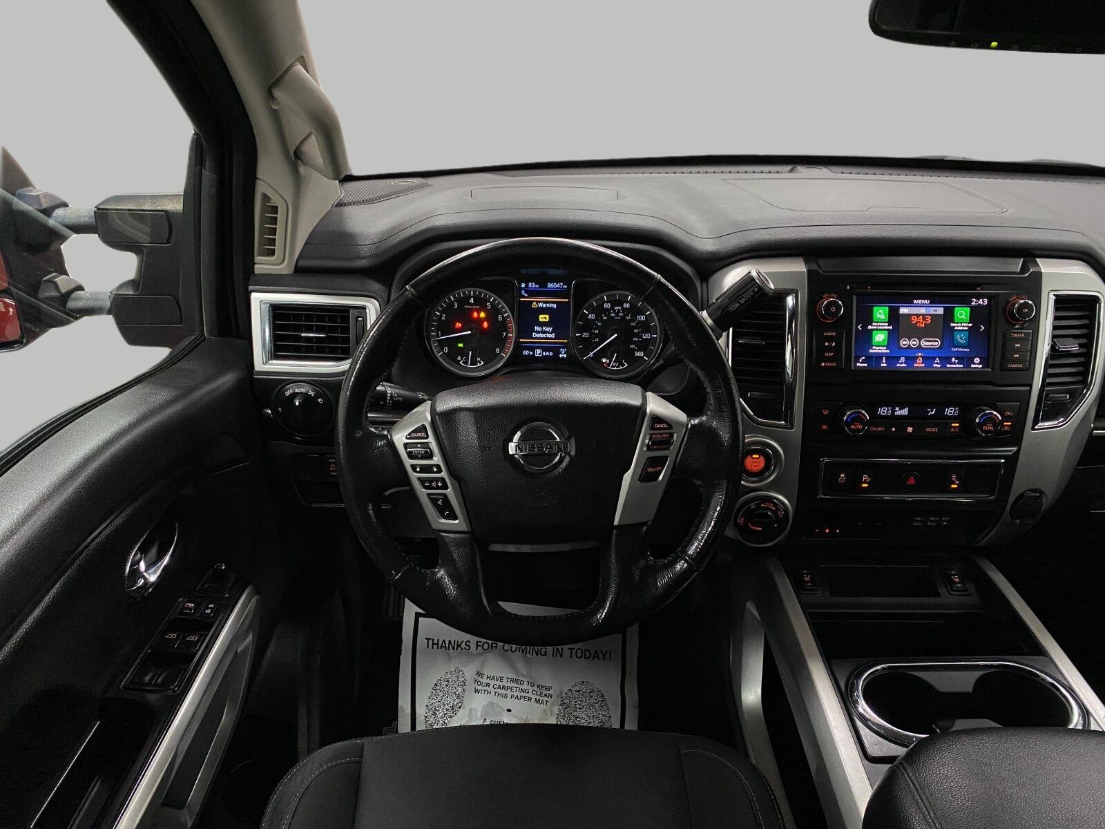 Used 2019 Nissan Titan SV AWD/4WD image 14