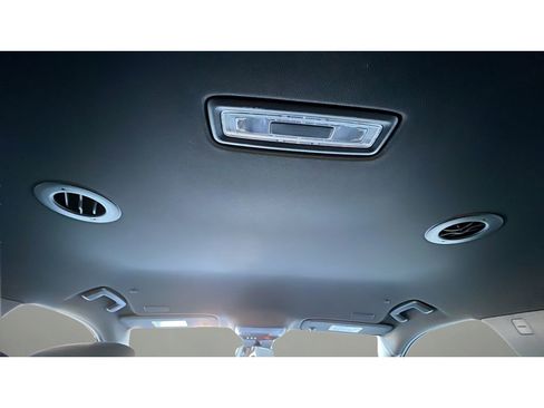 New 2026 Chevrolet Traverse LT image 29