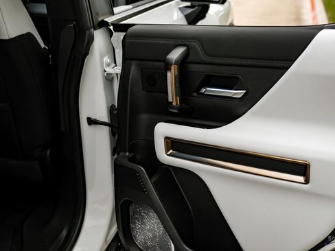 Used 2022 GMC Hummer EV Edition 1 image 96