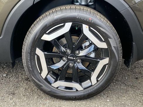 New 2025 Kia Telluride EX w/ EX Captain's Chair Package image 32