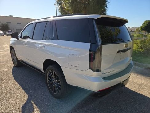 Used 2025 Cadillac Escalade Sport Platinum w/ LPO, Floor Liner Package AWD/4WD image 3