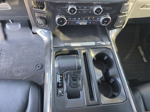 Used 2022 Ford F150 Lariat w/ Equipment Group 502A High image 24