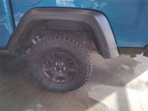 Used 2021 Jeep Gladiator Mojave w/ LED Lighting Group image 18