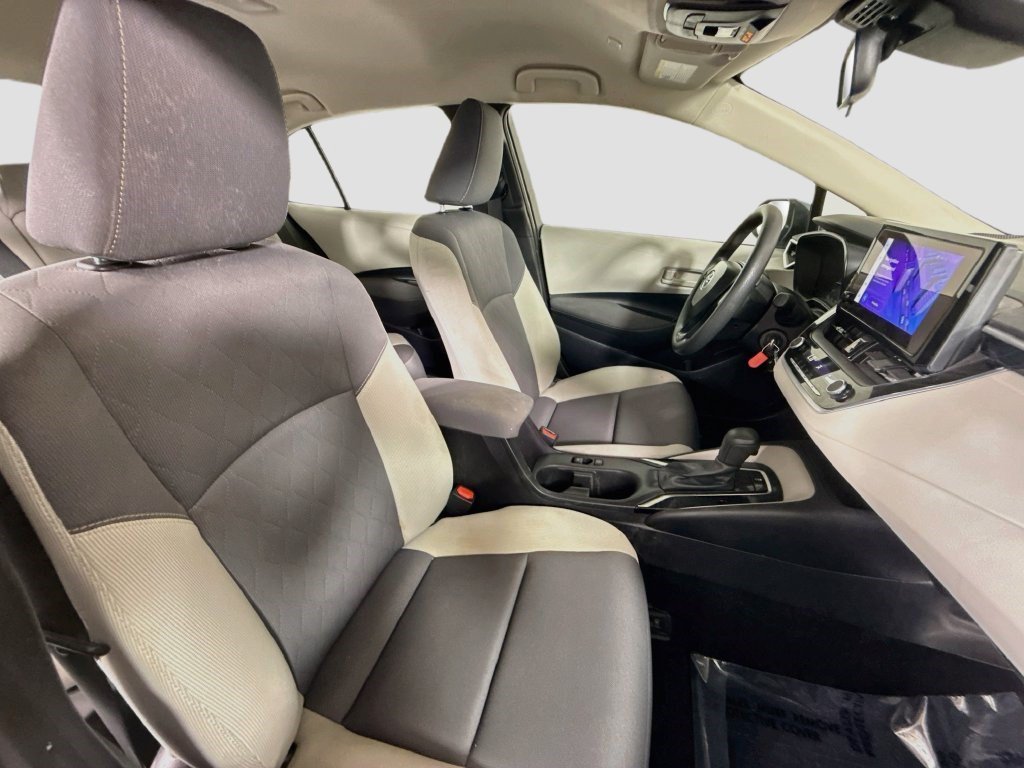 Used 2024 Toyota Corolla LE FWD image 27