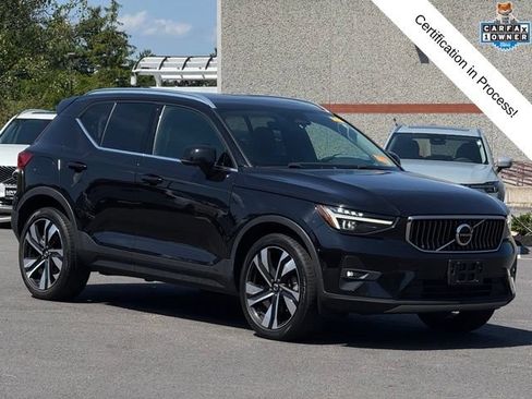 Certified 2023 Volvo XC40 B5 Ultimate w/ Protection Package Premier AWD/4WD image 1