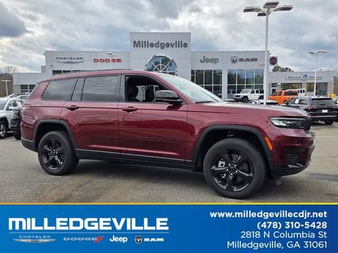 New 2024 Jeep Grand Cherokee L Altitude RWD image 1