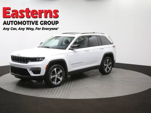 Used 2022 Jeep Grand Cherokee Limited 4xe w/ MOPAR Finishing Package AWD/4WD image 59