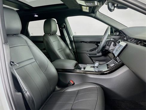 Used 2025 Land Rover Range Rover Evoque Dynamic SE image 31