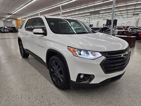 Used 2019 Chevrolet Traverse RS w/ LPO, Floor Liner Package image 3