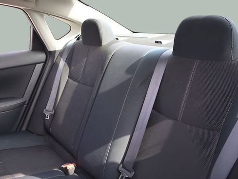 Used 2016 Nissan Sentra S image 13