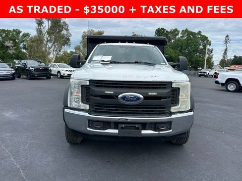 Used 2017 Ford F550 2WD Regular Cab Super Duty image 2