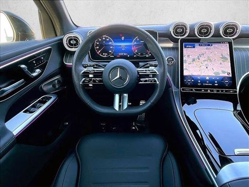 Used 2026 Mercedes-Benz GLC 300 image 7