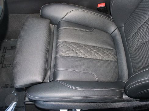 Used 2023 BMW 530i w/ Premium Package image 13