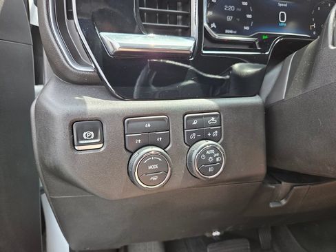 Used 2024 Chevrolet Silverado 3500 LT w/ Safety Package AWD/4WD image 26