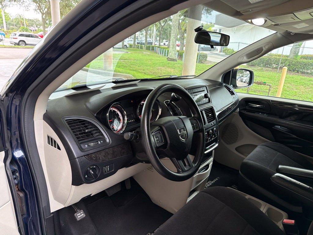 Used 2013 Dodge Grand Caravan SE FWD image 8