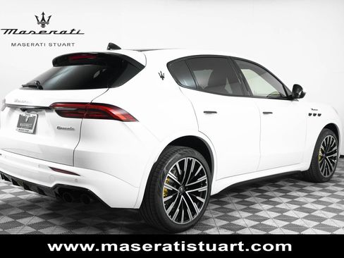New 2025 Maserati Grecale Modena AWD/4WD image 7