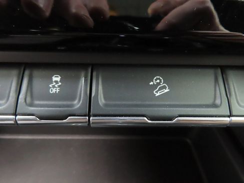 Used 2024 GMC Sierra 3500 Denali Ultimate image 75