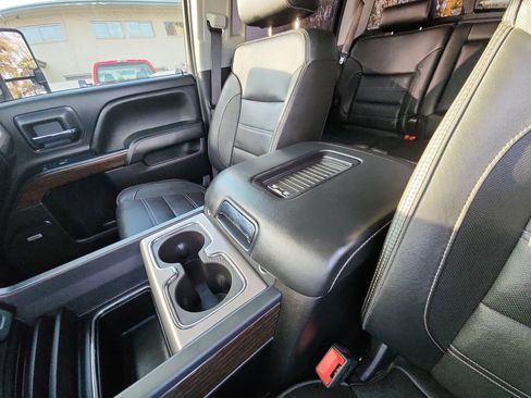 Used 2019 GMC Sierra 2500 Denali image 23
