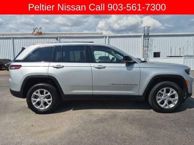 Used 2023 Jeep Grand Cherokee Limited RWD image 6