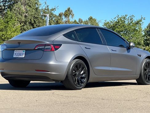 Used 2023 Tesla Model 3 Standard Range RWD image 4