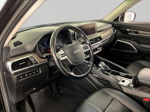 Used 2022 Kia Telluride EX w/ EX Premium Package FWD image 17