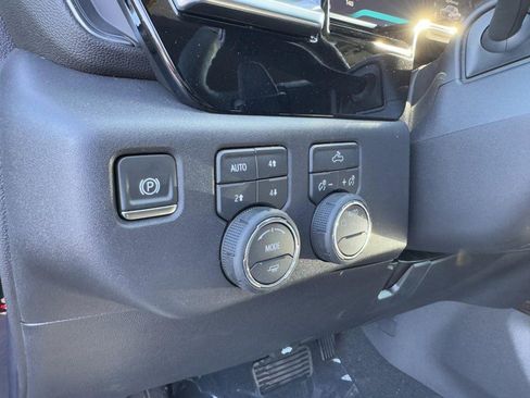 New 2026 Chevrolet Silverado 1500 LT Trail Boss w/ Convenience Package II image 12