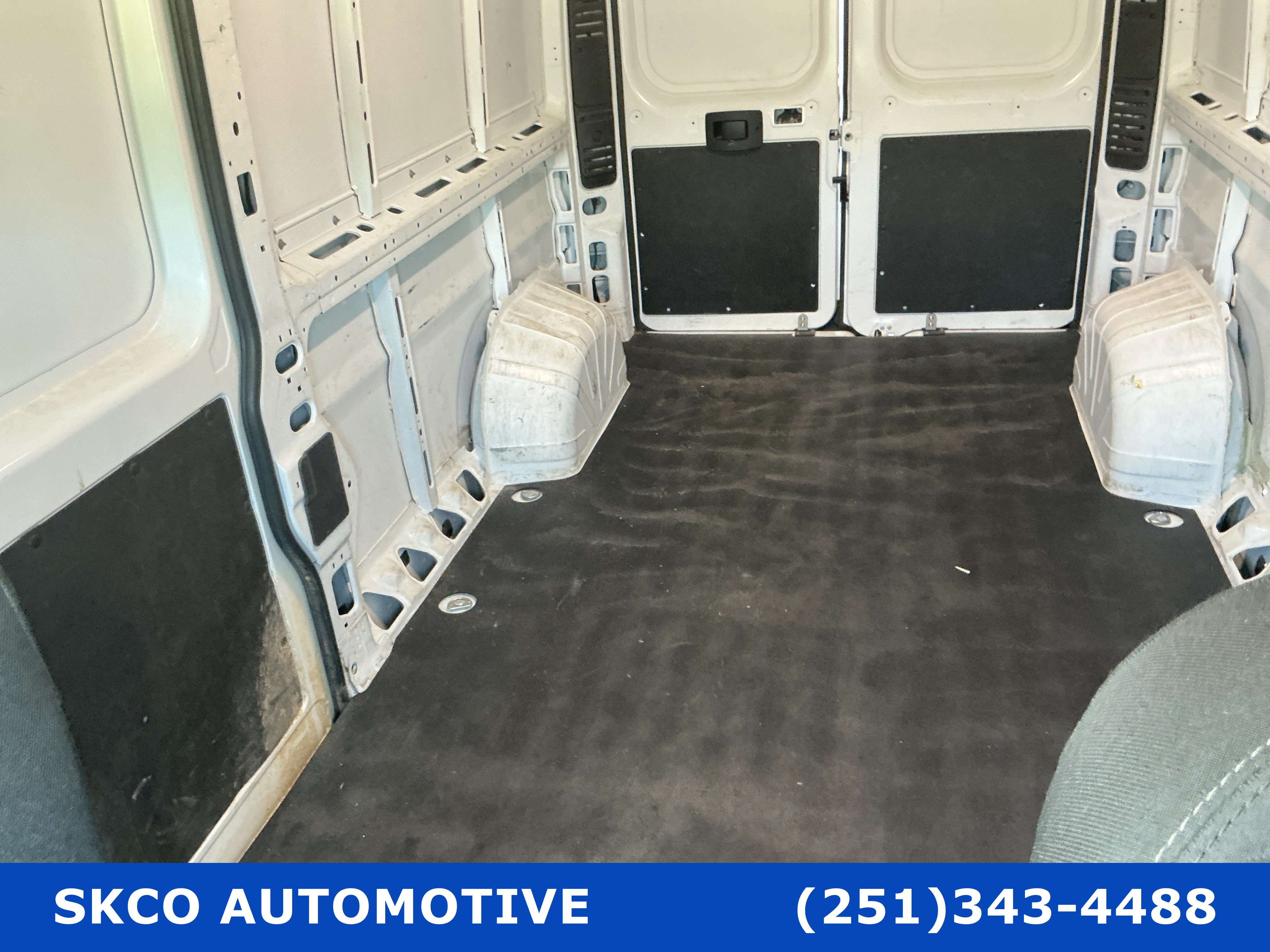 Used 2024 RAM ProMaster 2500 w/ Convenience Group FWD image 27