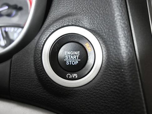 Used 2020 Dodge Journey SE w/ Blacktop Package FWD image 27