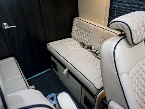 Used 2021 Mercedes-Benz Sprinter 3500 image 29