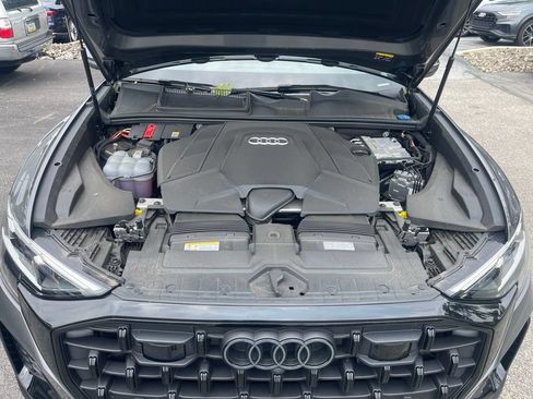 Used 2025 Audi Q8 Premium Plus w/ Premium Plus Package AWD/4WD image 9