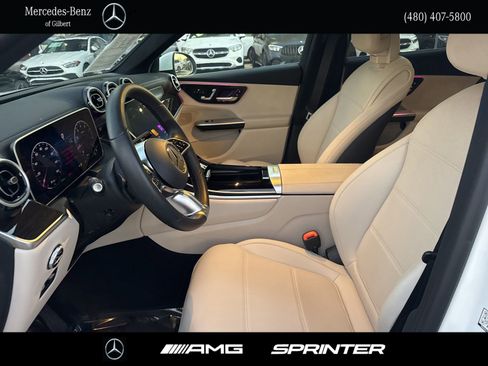 Certified 2025 Mercedes-Benz GLC 300 image 9