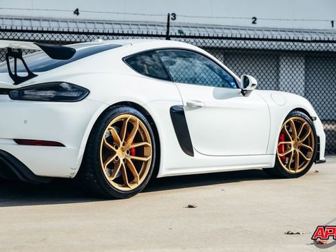 Used 2020 Porsche 718 Cayman GT4 image 62