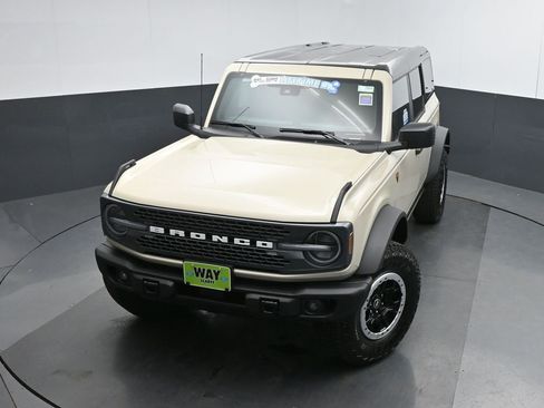New 2026 Ford Bronco Badlands w/ Sasquatch Package AWD/4WD image 45