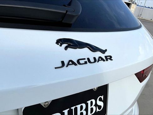 Used 2025 Jaguar F-PACE R-Dynamic S image 43
