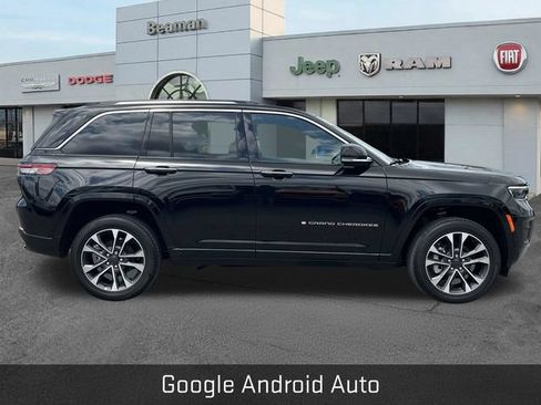 Used 2022 Jeep Grand Cherokee Overland w/ Luxury Tech Group IV AWD/4WD image 8