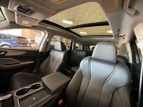 Certified 2026 Acura MDX w/ Technology Package AWD/4WD image 11