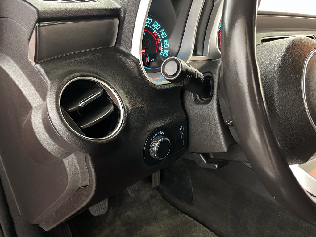 Used 2010 Chevrolet Camaro SS RWD image 22