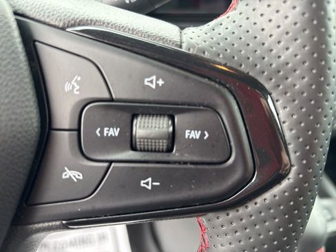 Used 2024 Chevrolet Trax RS w/ Driver Confidence Package FWD image 24