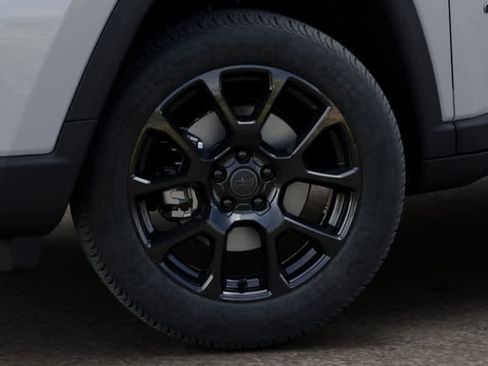 New 2026 Jeep Compass Latitude AWD/4WD image 75