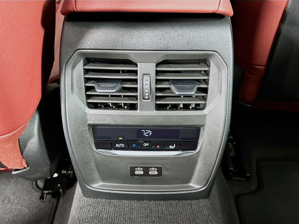 Used 2026 BMW 330i Sedan w/ Premium Package RWD image 18