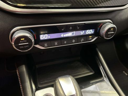 Used 2023 Nissan Altima 2.0 SR FWD image 24