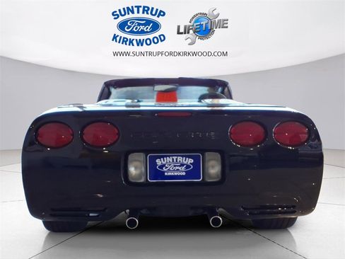 Used 2003 Chevrolet Corvette Convertible w/ Preferred Equipment Group1 image 18