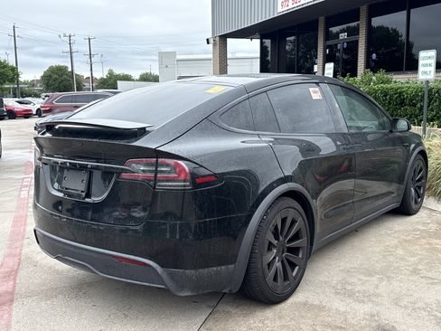 Used 2023 Tesla Model X AWD/4WD image 3