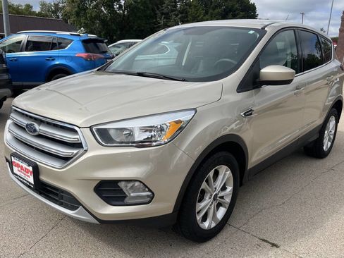 Used 2017 Ford Escape SE w/ SE Cold Weather Package image 1