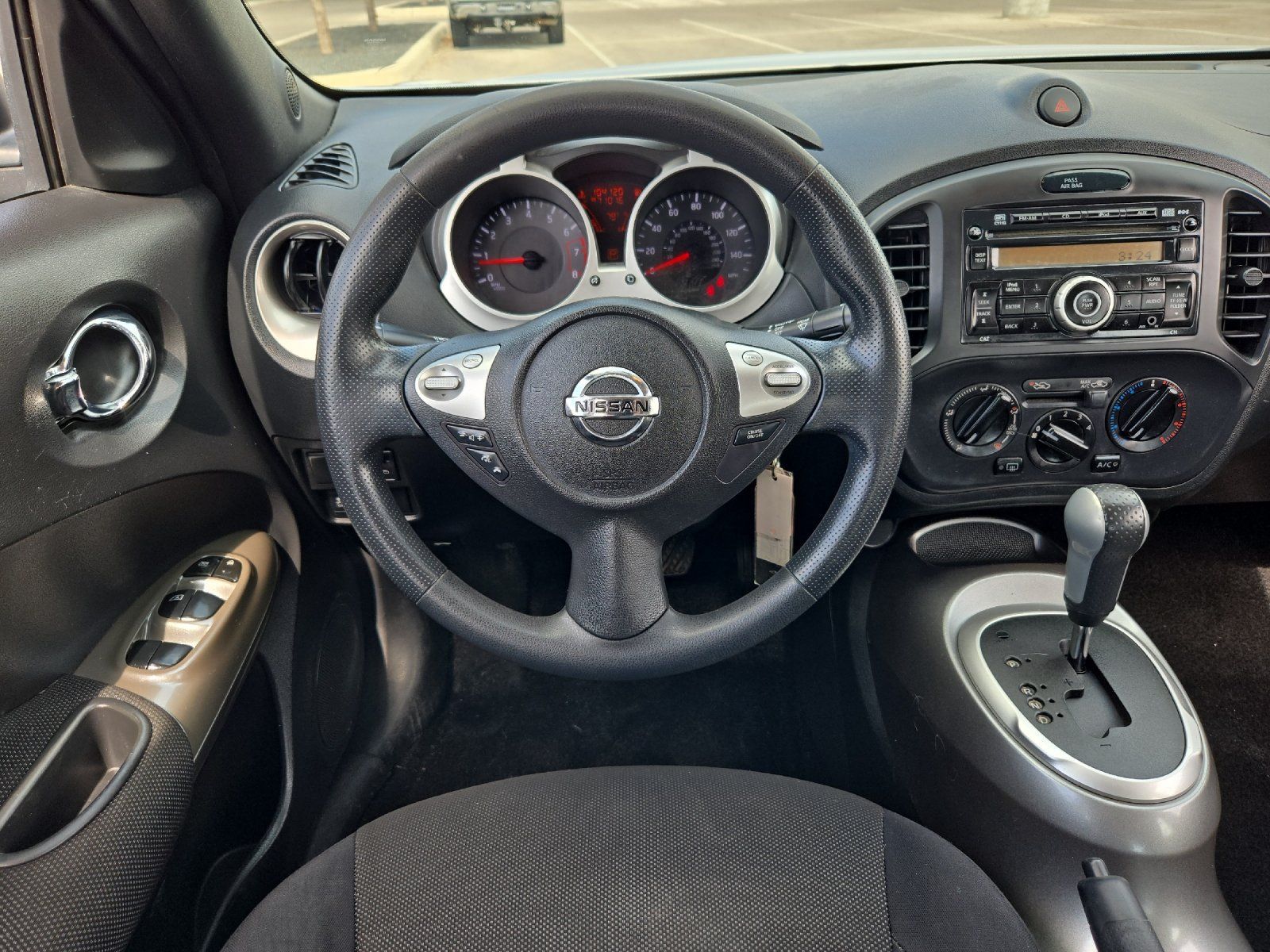 Used 2014 Nissan Juke S FWD image 13