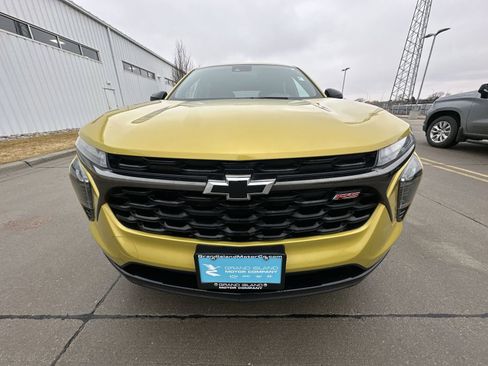 Used 2024 Chevrolet Trax RS w/ Driver Confidence Package image 27