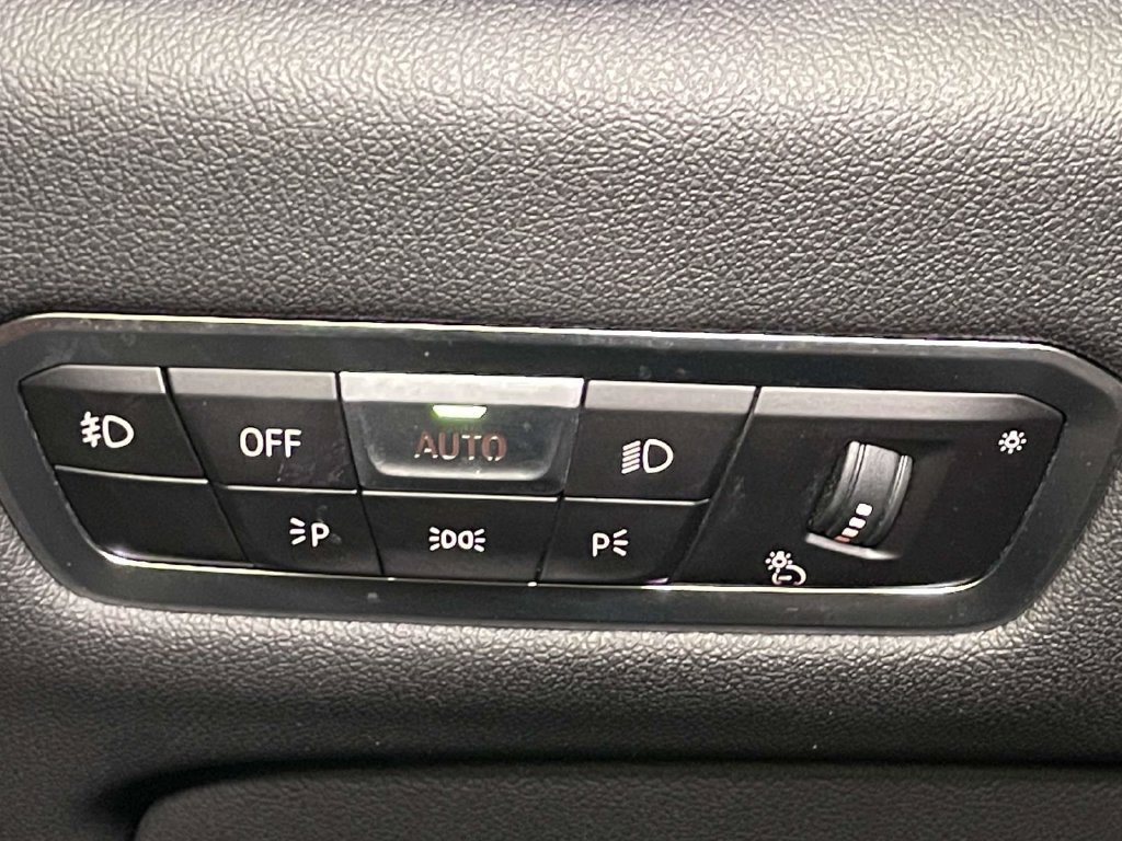 Used 2020 BMW X5 xDrive40i w/ Premium Package AWD/4WD image 34