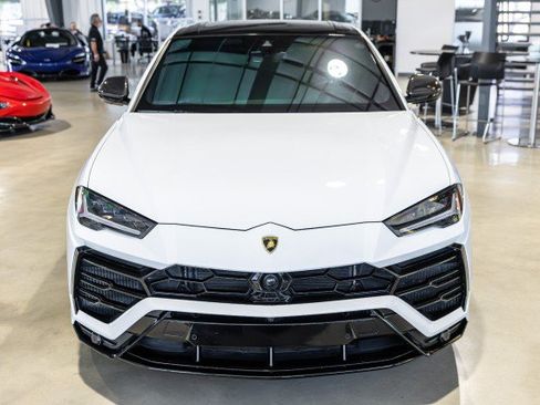 Used 2021 Lamborghini Urus AWD/4WD image 9
